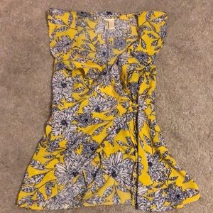 Yellow and blue wrap top